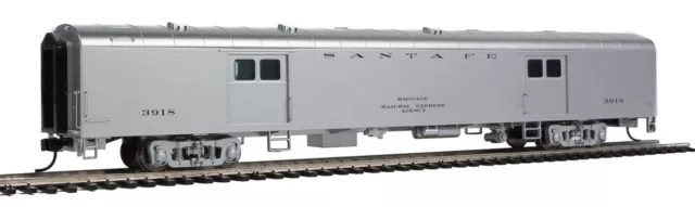 Walthers -HO-#920-9640   74' Pullman-Standard Baggage Car - Santa Fe #3918