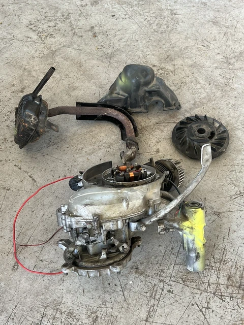 Banco Motore Marmitta Volano E Carter Piaggio vespa 50 usato