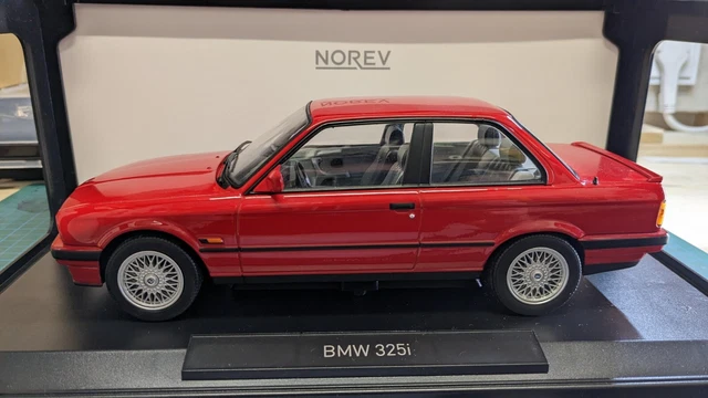 BMW E30 325i Coupé 1988 - Miniature Norev 1:18 Rouge - Modèle Collecteur