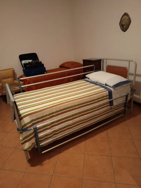 Letto ortopedico elettrico usato