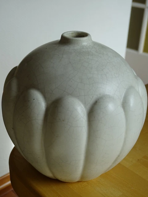 Vase en faïence blanche, décor en craquelé, Orchies - Décoration