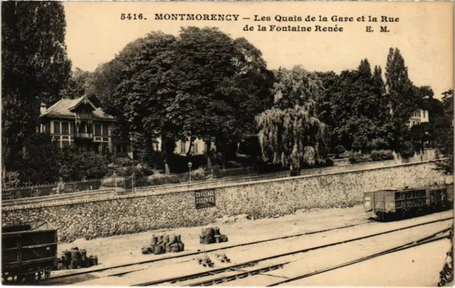 CPA MONTMORENCY - Les Quais de la Gare et la Rue de la Fontaine Rene (107344)