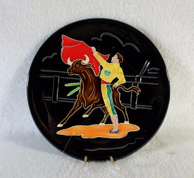 Assiette en céramique émaillée PERPIGNAN Décor de tauromachie 1950's TBE