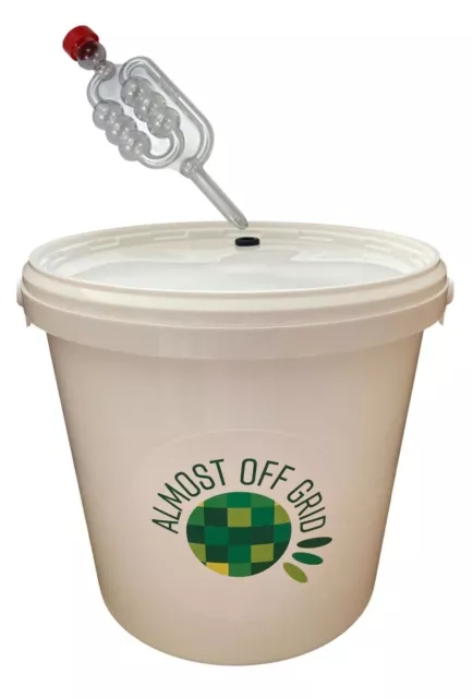 ALMOST OFF GRID 5 Litre Fermentation Bucket with Lid, grommet and airlock