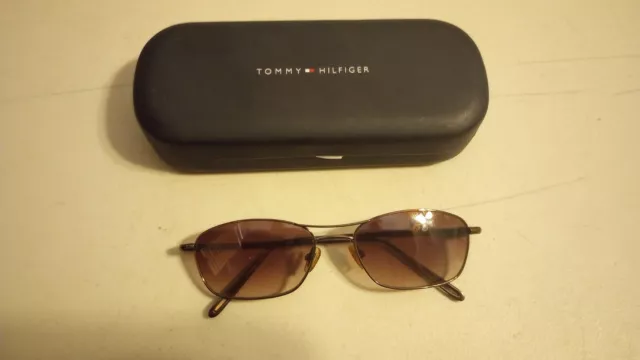 Tommy Hilfiger 5543 Sunglasses Small With Case