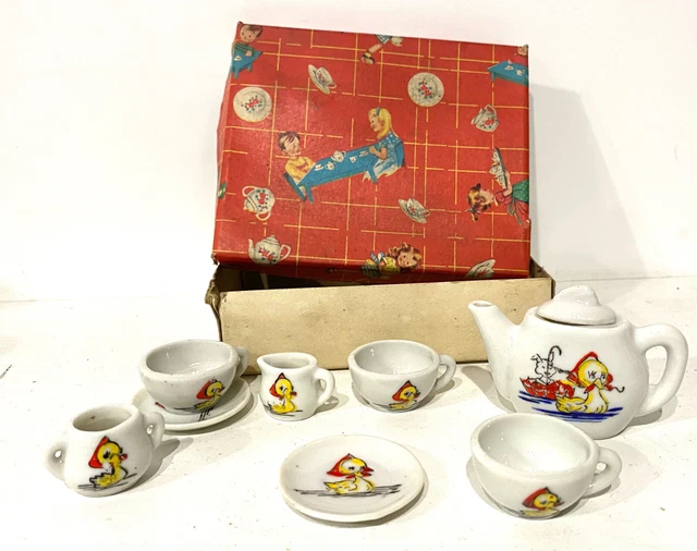 ENSEMBLE DE DINETTE de poupée en porcelaine et faïence co... - 86394201-414