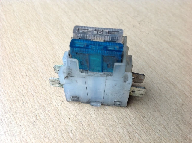 JEEP PATRIOT 2.0 Crd Engine Battery Wiring Loom Fuse Connector Plug