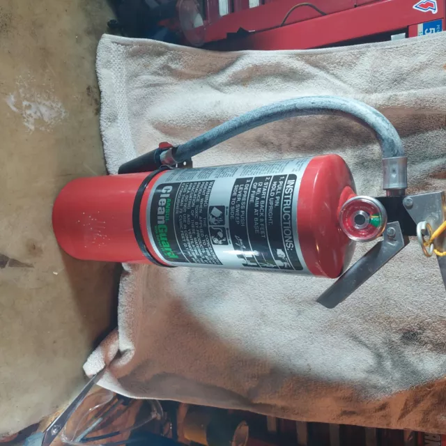 Ansul 4.75 Clean Agent Fire Extinguisher. With Bracket And Sign