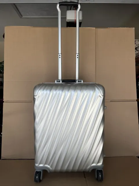 Tumi 19 DEGREE ALUMINUM Continental Carry On 36861 Silver $1295