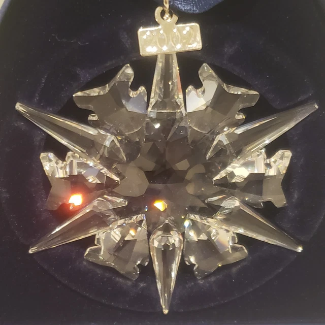 SWAROVSKI CRYSTAL CHRISTMAS Ornament 2002 Snowflake Slight Box Damage
