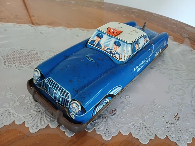 Joustra - voiture américaine - modèle tôlé à friction - tres bel état