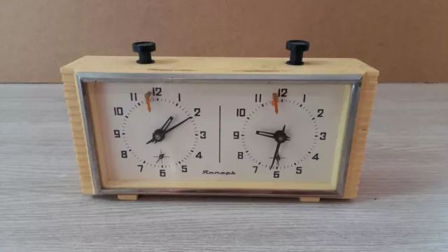 Vintage mechanical chess clock JANTAR 1970-80s USSR Work.