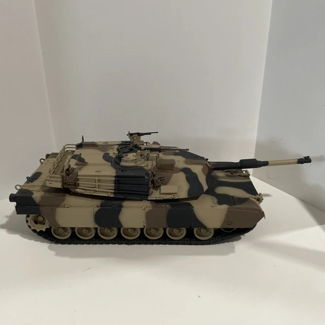 Voitures miniatures Franklin Mint à l'échelle 1:24 en Vente aux