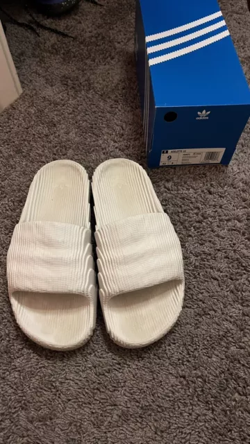 Adidas Adilette 22 Men’s Slides Sandals White Size 9