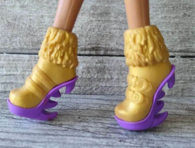 Monster High Freaky Fusion – Save Frankie! Clawdeen Wolf Doll GOLD PURPLE SHOES