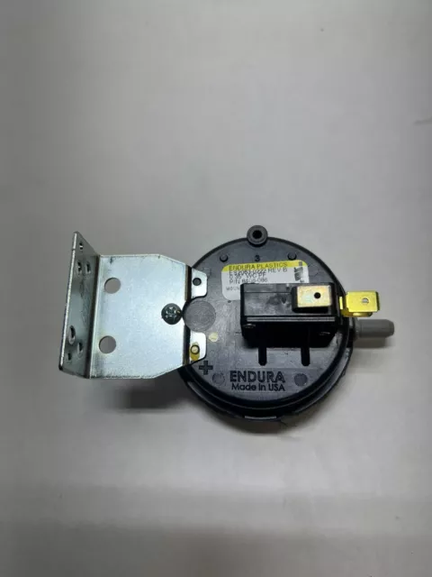 Bard HVAC 8406-086 0.35" WC SPDT Pressure Switch