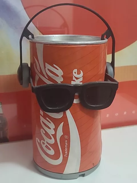 Tanzende Coca Cola Dose.