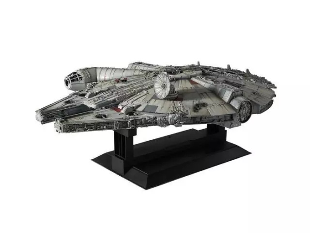 STAR WARS Episode IV - 1/72 Millennium Falcon Perfect Grade Model Kit PG Bandai 2