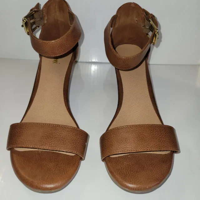 Fioni Sandals Womens Wedge Ankle Strap Heels Comfort Tan Faux Leather Size 7.5