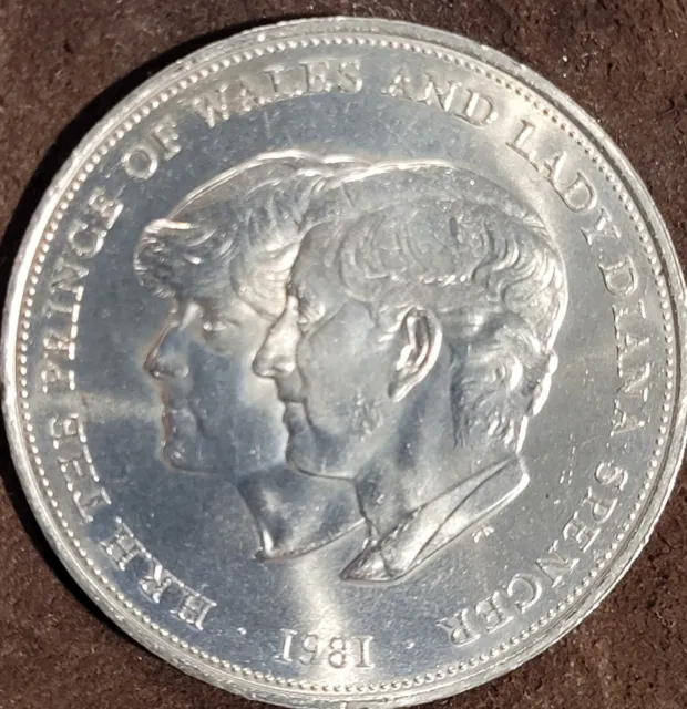 1981 Great Britain New Pence Commemorative Coin The Prince of Wales & Lady Diana