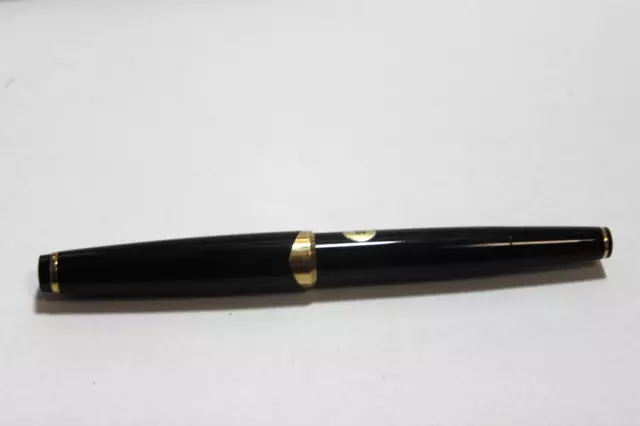 Montblanc Meisterstück No. 12 Vintage Kolbenfüller 18K  "EF" Goldfeder