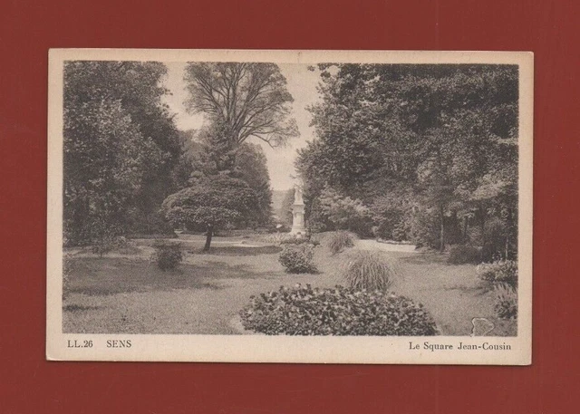 Sens - Il Square Jean Cousin (C2940)