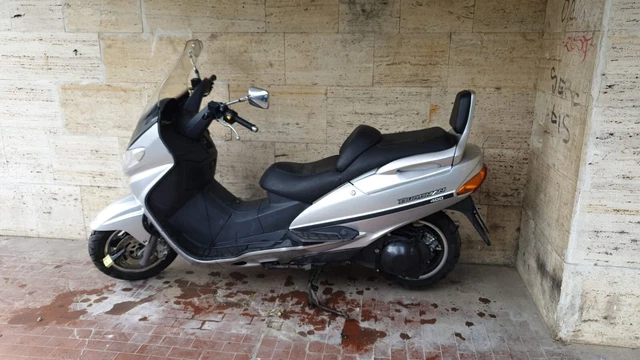 Suzuki Burgman 400An Del 2000 Con Pochissimi Km!!!!