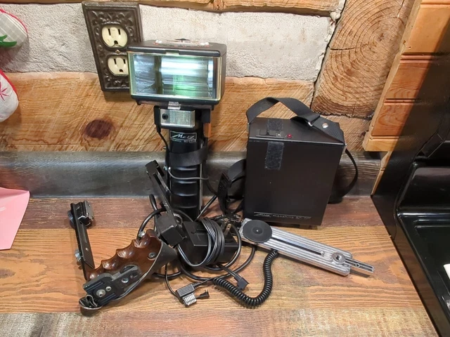 Metz Mecablitz 60 CT-4 Hammerhead Flash Head w/ Power Pack, Cables WORKS lot
