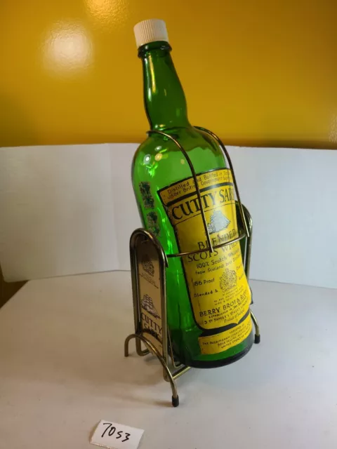 Cutty Sark Blended Scots Whiskey Bottle Display Pourer Bar 70 S3