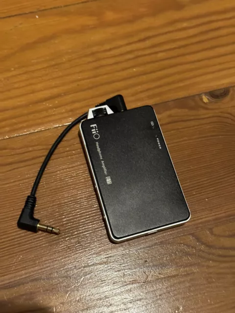 Fiio E11 Headphone Amplifier 3