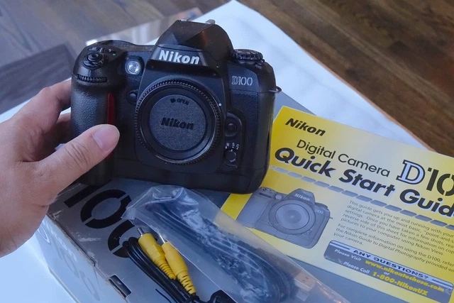 Top MINT Nikon D100 6.1 MP CCD DSLR Camera Body