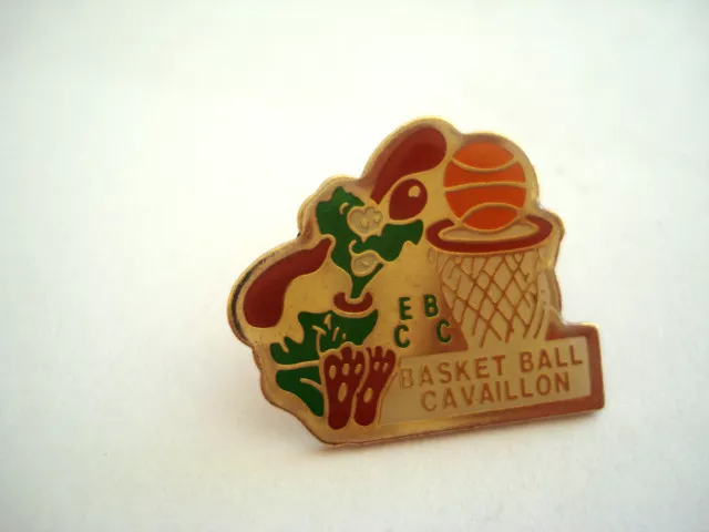 PINS RARE VINTAGE CLUB  BASKET BALL CAVAILLON SPORT wxc 16