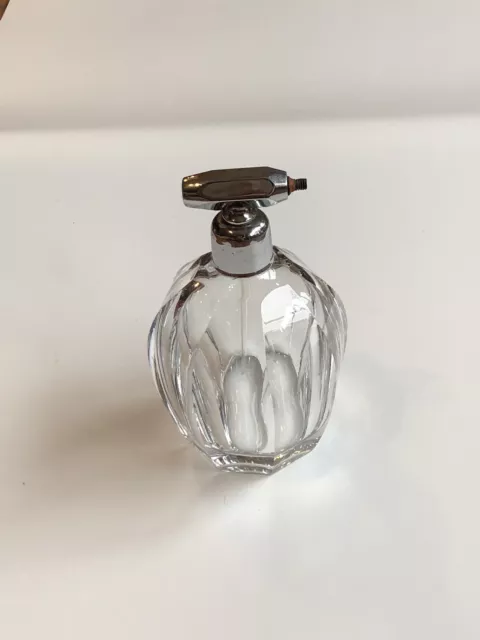 Ancien vaporisateur de parfum en cristal 
