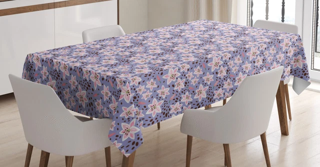 Lis Nappe Pétales et boutons de fleurs exotiques