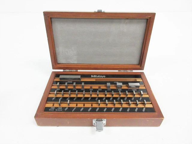 Mitutoyo 516-914 Gauge Block Set Grade 2 Be1-35-2 ~ 30 Blocks