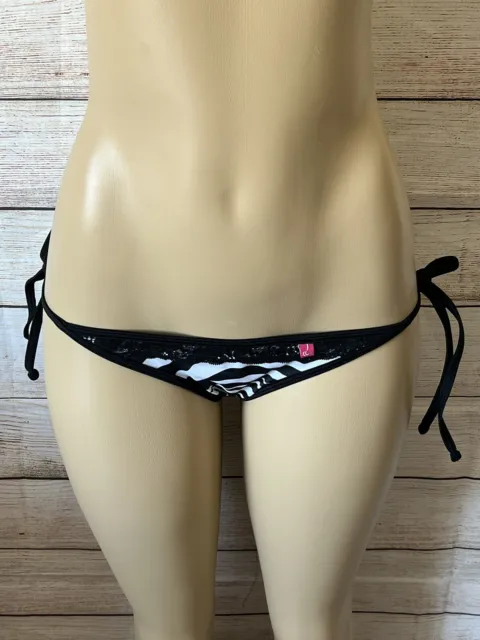 Chynna Dolls Black And White Bikini Bottom Size S NWOT