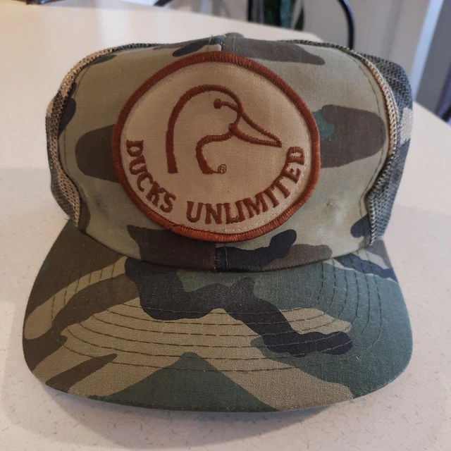 VINTAGE DUCKS UNLIMITED Mesh Snapback Trucker Hat Cap Big Patch Camo
