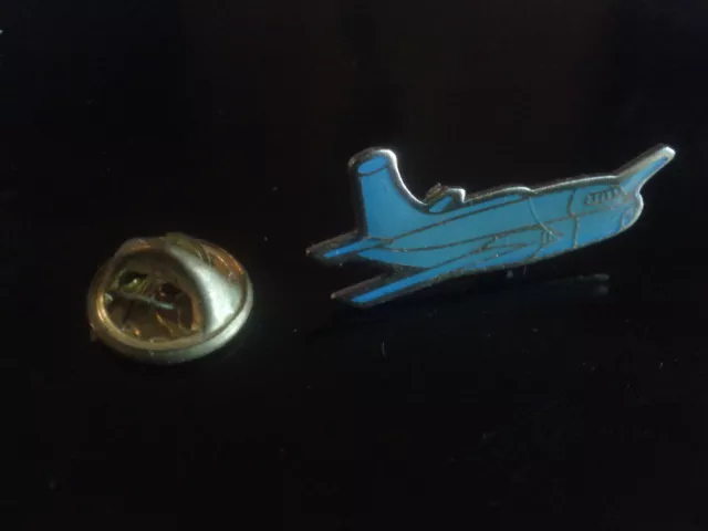 Pin's Pins  Avion Plane Armee Bombardier