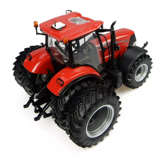 Universal Hobbies UH4933 Case Puma IH CVX240 Dual Wheels Tractor EU Version 1:32 2