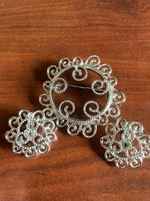 Vintage Sarah Coventry Swirl Pin and Clip on earrings