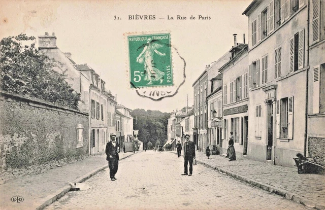 Cpa Essonne 91 Bievres La Rue De Paris