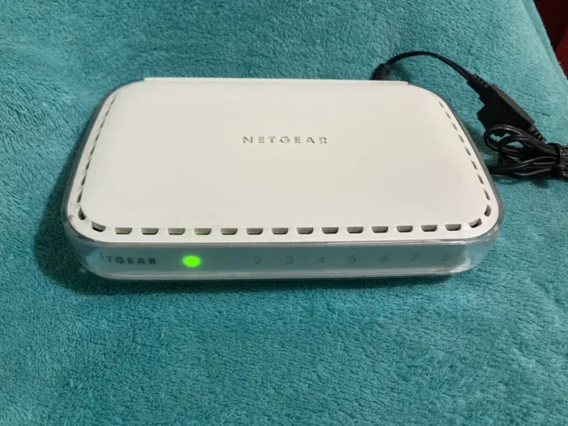 Netgear 8-port  FS608 v3 Switch