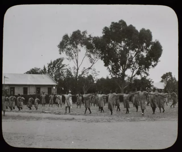 ANTIQUE Magic Lantern Slide GIRLS AT SCHOOL C1910 PHOTO TANZANIA ? AFRICA
