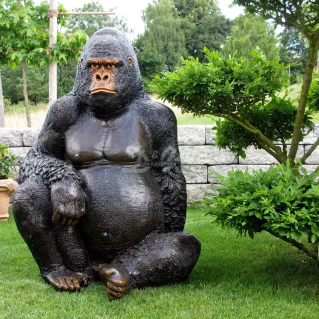 GORILLA Bruce lebensgroß sitzend AFFE schwarz Deco Garten Tier Figur Serengeti