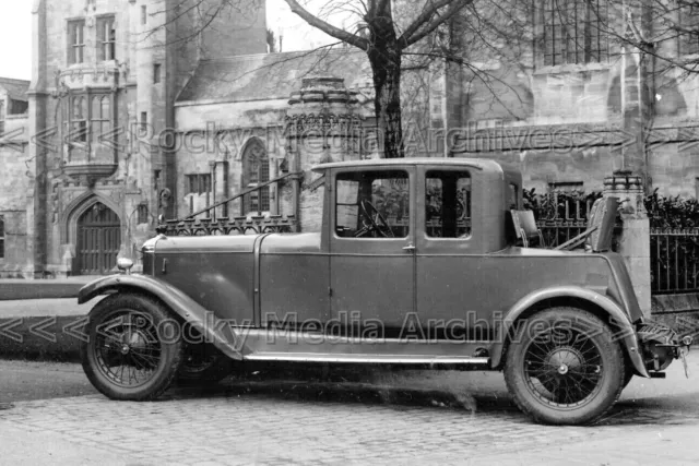 Vxx-13 Vintage 2 Seater Motor Car, Morris Garage. Photo