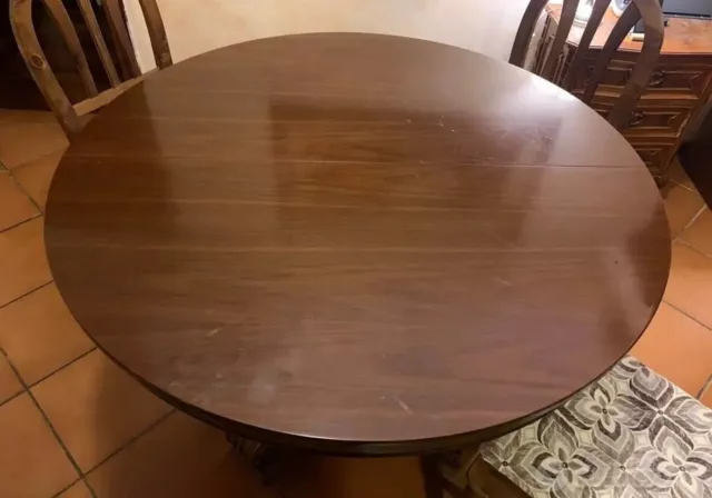 Tavolo rotondo allungabile legno massello color noce Più Sedie