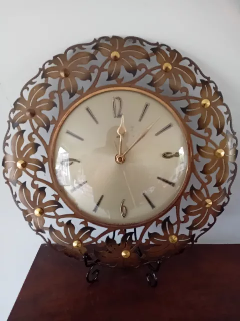 Metamec Starburst Fretwork Wall Clock 33cm Diameter, Good Working Condition.