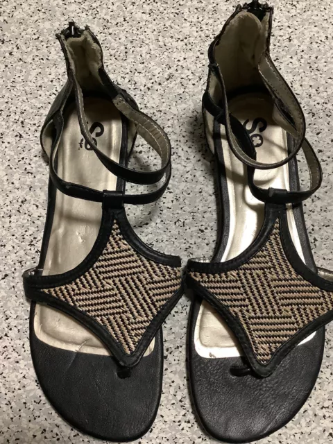 womens size 10 Black With Beige By So Sandals