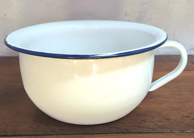 ANCIEN PETIT POT de CHAMBRE Tôle émaillée BLANC Bord bleu avec éclats déco D | eBay