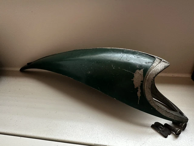 Original Schwinn Vintage Green Phantom Deluxe Front Fender Light Housing B6 Original Schwinn Vintage Green Phantom Deluxe Front Fender Light Housing B6